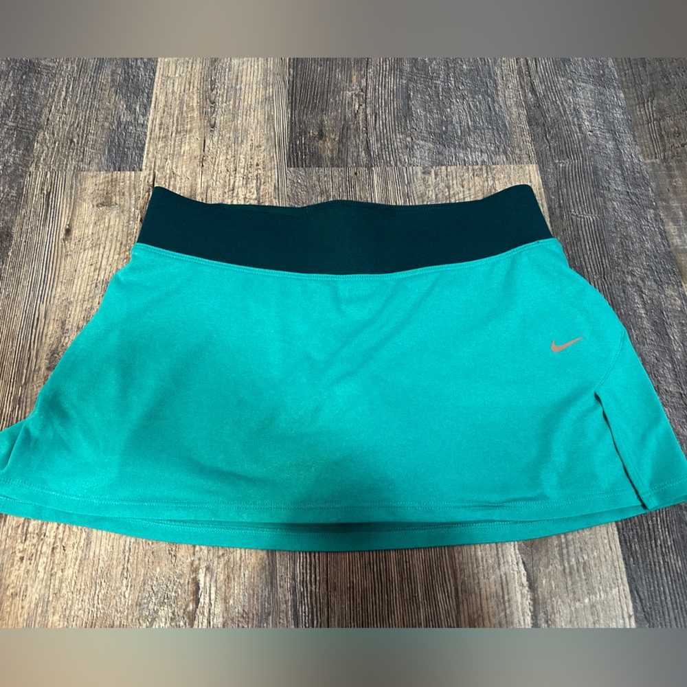 Nike women’s golf skirt
